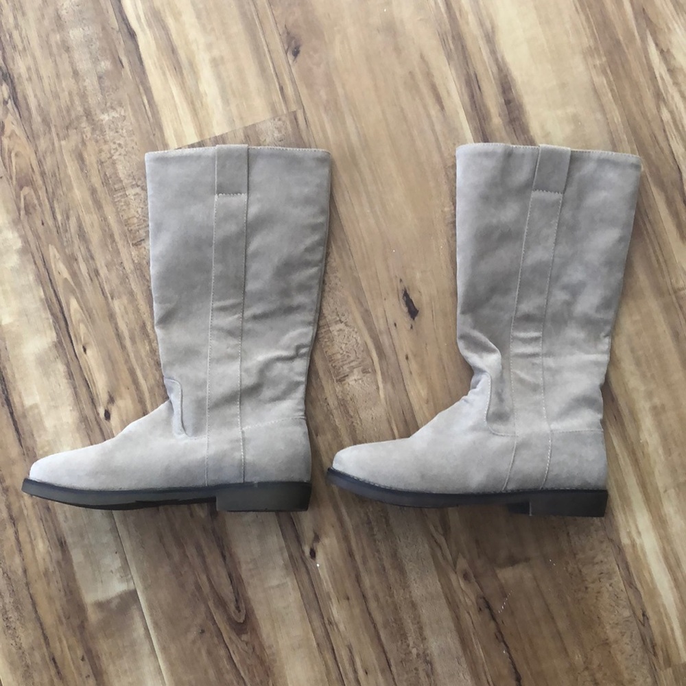 Tan boots